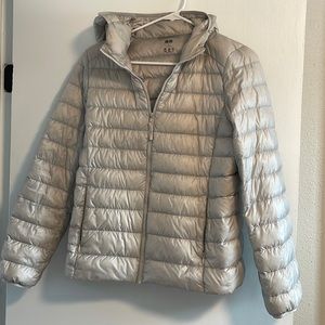Uniqlo lightweight puffer jacket